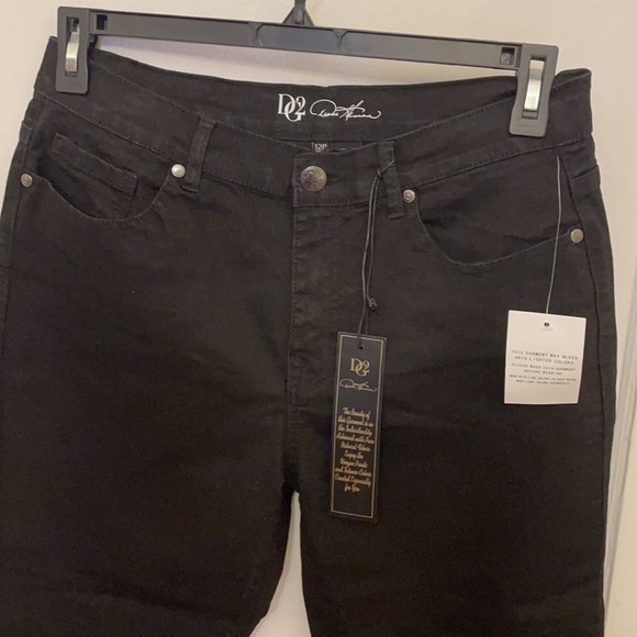 NWT DG2 black Capri size 12P. - Picture 2 of 6